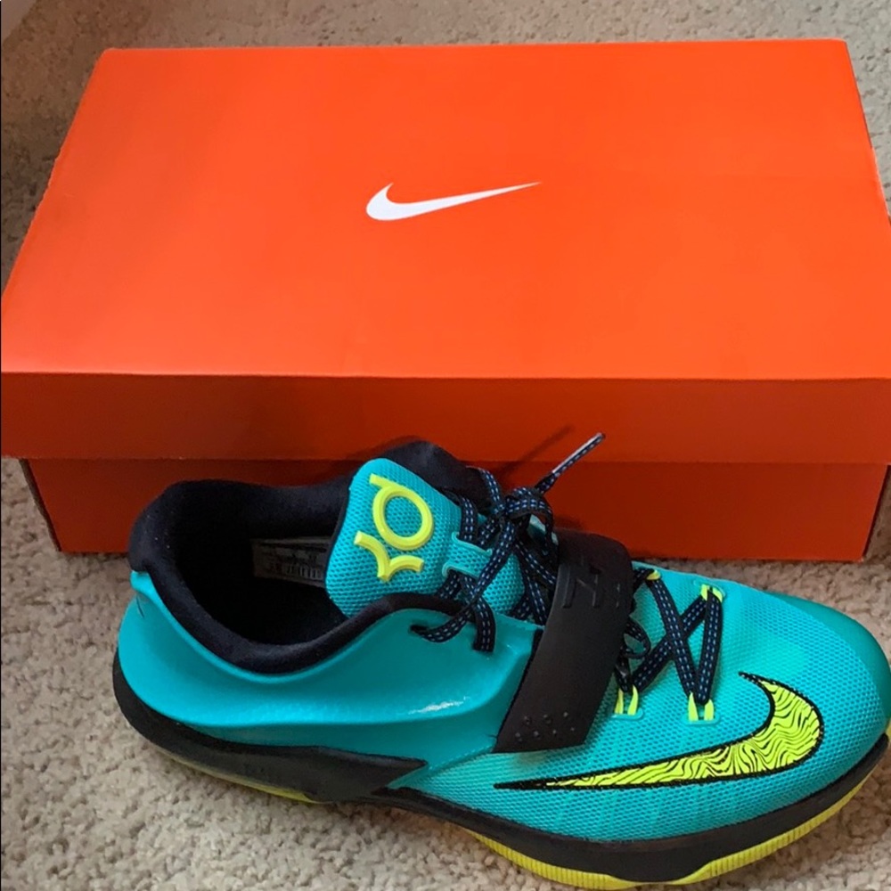 KD VII